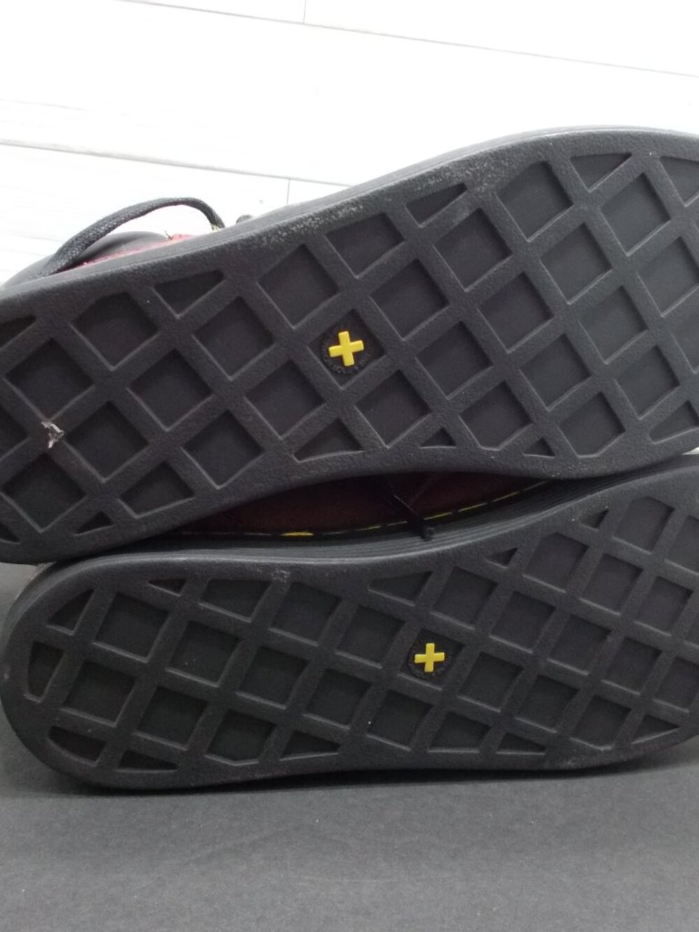 Dr. Martens Maelly Air Wair Bouncing Soles Padded Collar Boots Women's 7 - Picture 5 of 5